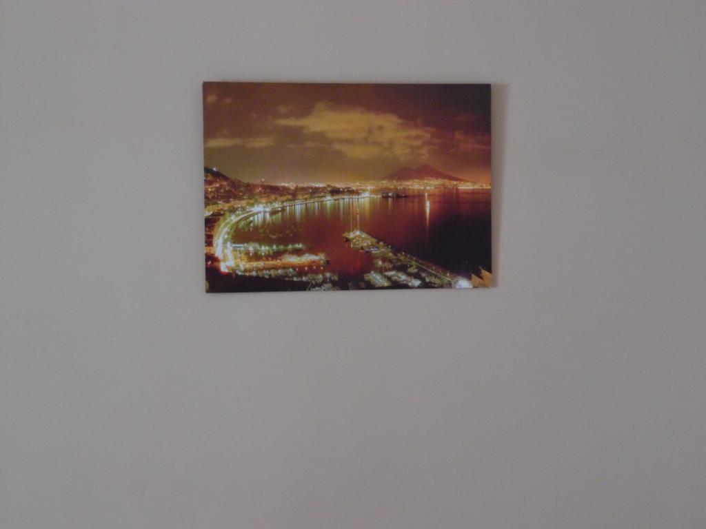 Home Sweet Home Napoli Bagian luar foto