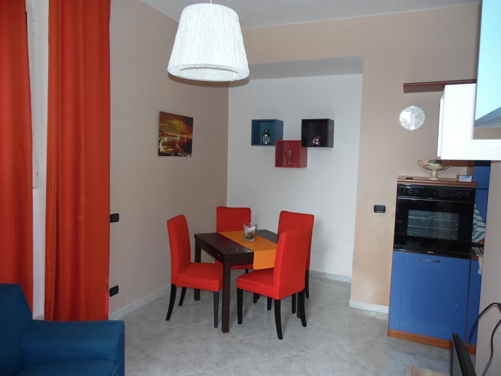 Home Sweet Home Napoli Bagian luar foto